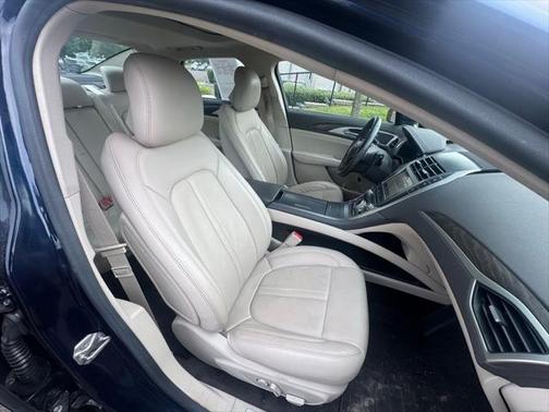 2017 Lincoln MKZ Hybrid Reserve