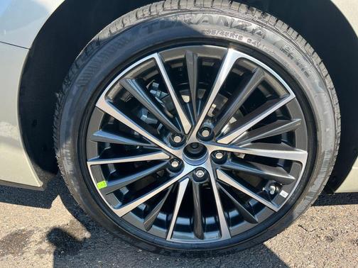 2025 Lexus ES 350 Base
