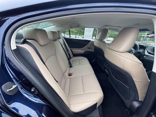 2021 Lexus ES 350 Base
