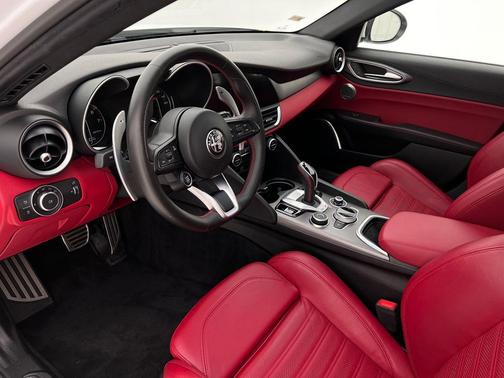 2020 Alfa Romeo Giulia Ti Sport