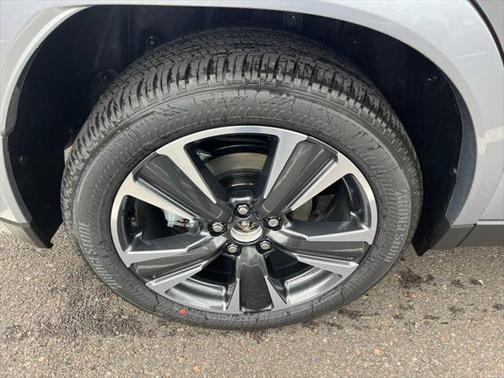 2025 Lexus UX 300h Premium