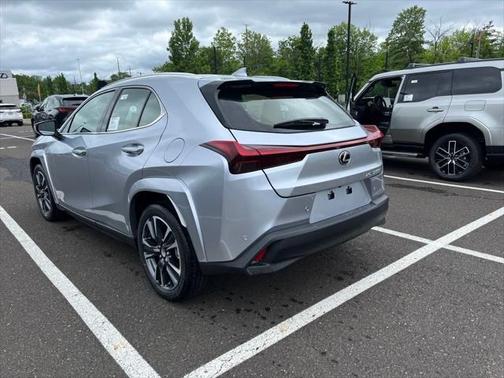 2025 Lexus UX 300h Premium