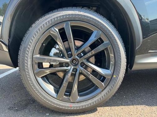 2025 Lexus NX 450h+ Luxury