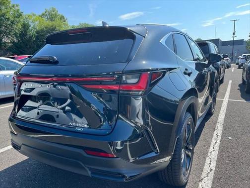 2025 Lexus NX 450h+ Luxury