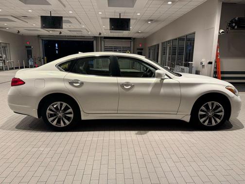 2012 INFINITI M37x Base