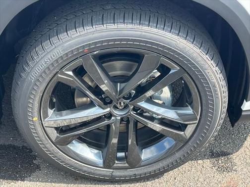 2025 Lexus NX 450h+ Luxury