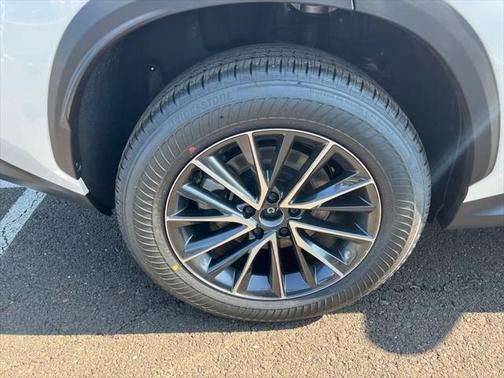2025 Lexus NX 350h Premium