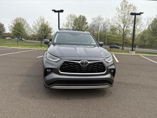 2021 Toyota Highlander Platinum