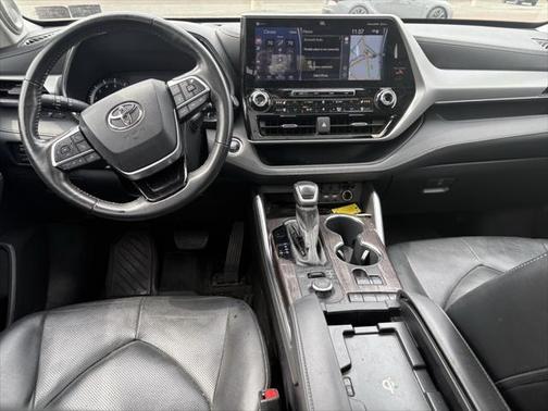 2021 Toyota Highlander Platinum