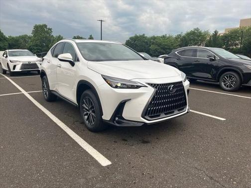 2025 Lexus NX 350h Premium