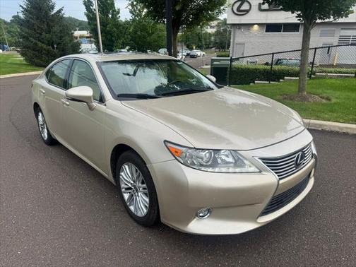 2015 Lexus ES 350 Crafted Line