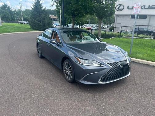 2022 Lexus ES 350 Base