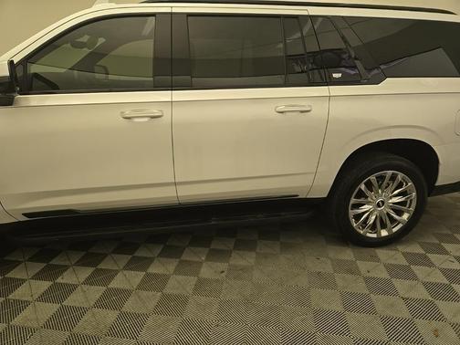 2023 Cadillac Escalade ESV Premium Luxury