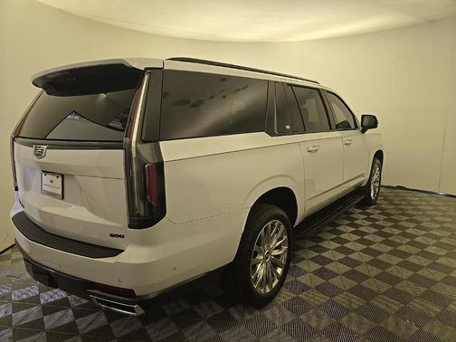 2023 Cadillac Escalade ESV Premium Luxury