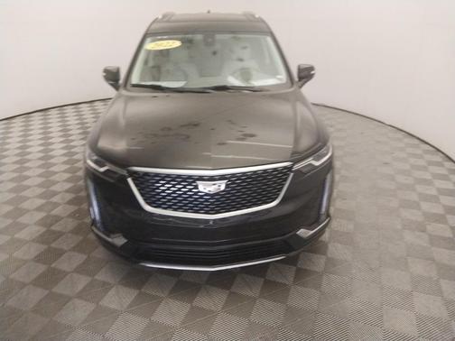 2022 Cadillac XT6 Premium Luxury FWD