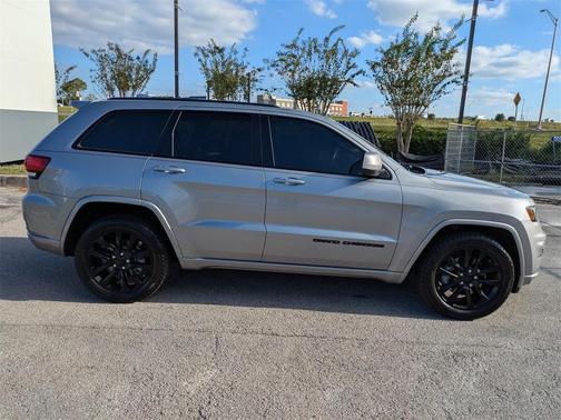 2021 Jeep Grand Cherokee Laredo X