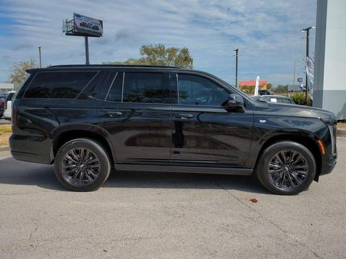 2025 Cadillac Escalade Sport