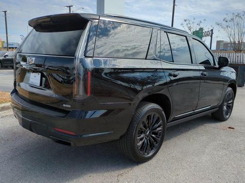 2025 Cadillac Escalade Sport