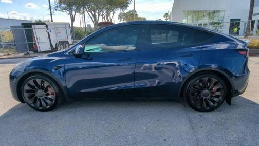 2023 Tesla Model Y Performance