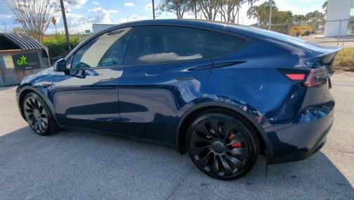2023 Tesla Model Y Performance