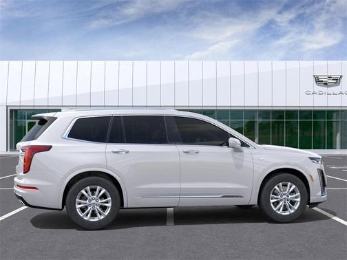 2025 Cadillac XT6 Luxury FWD