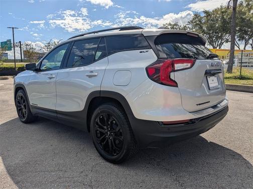 2022 GMC Terrain SLT