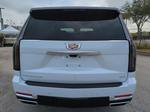 2026 Cadillac Escalade ESV Luxury