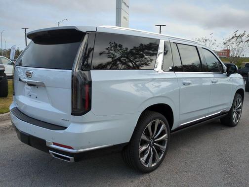 2026 Cadillac Escalade ESV Luxury