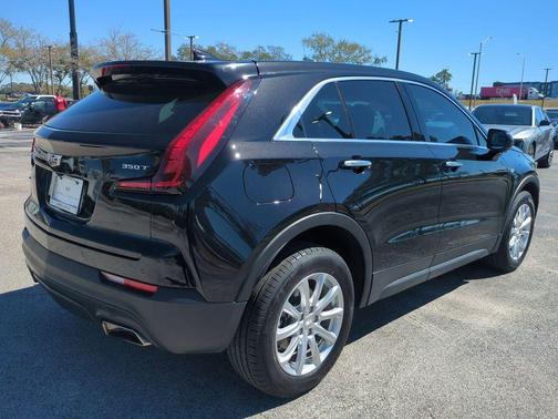 2023 Cadillac XT4 Luxury
