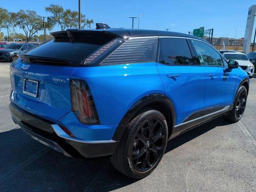 2025 Cadillac OPTIQ Luxury