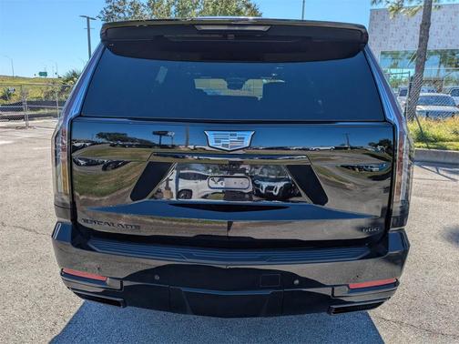 2025 Cadillac Escalade Sport Platinum