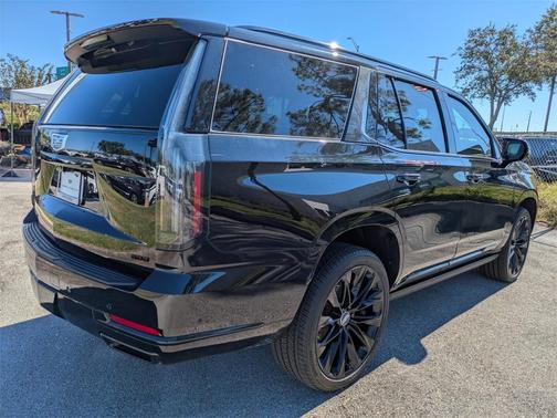 2025 Cadillac Escalade Sport Platinum