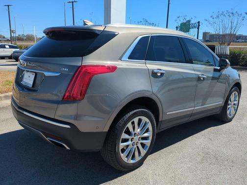 2019 Cadillac XT5 Platinum