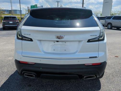 Crystal White Tri-Coat 2023 Cadillac XT4 Sport