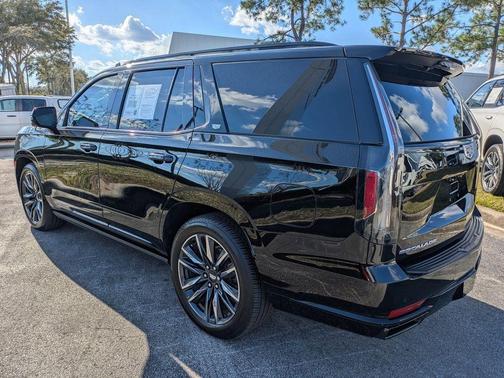 2022 Cadillac Escalade Sport