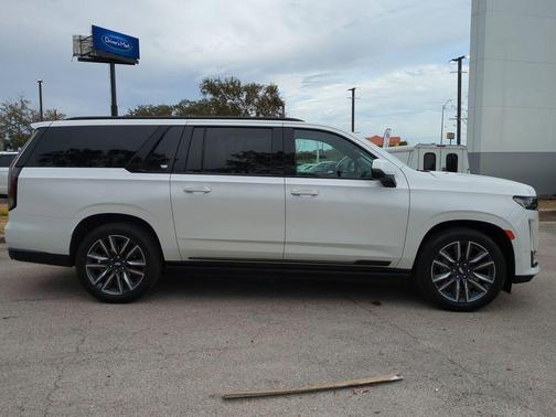 2023 Cadillac Escalade ESV Sport Platinum