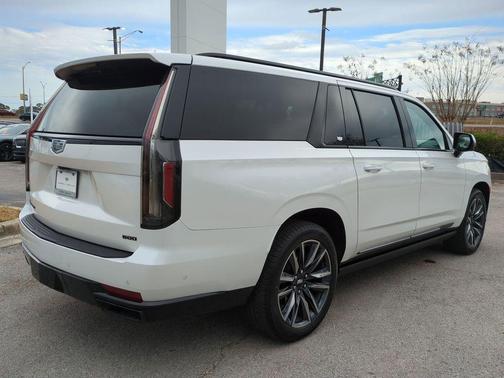 2023 Cadillac Escalade ESV Sport Platinum