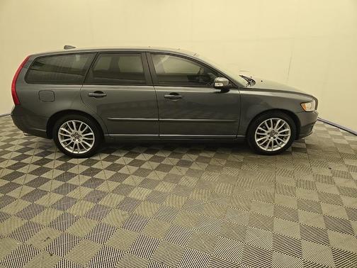 2011 Volvo V50 T5