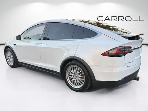 White 2018 Tesla Model X