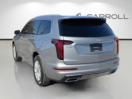 Silver Metallic 2025 Cadillac XT6 Luxury FWD