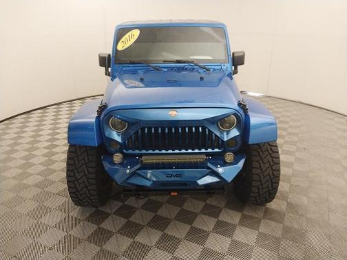 2016 Jeep Wrangler Unlimited Sahara