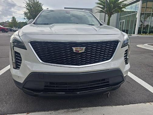 Crystal White Tricoat 2019 Cadillac XT4 Sport