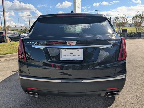 2026 Cadillac XT5 Luxury