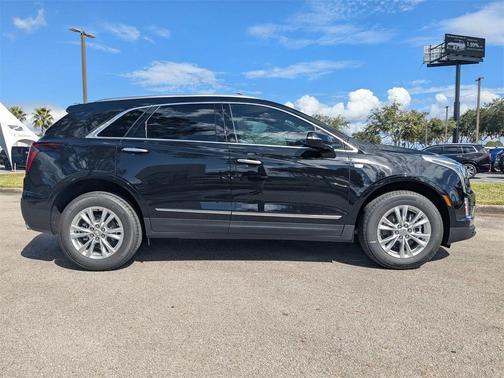 2026 Cadillac XT5 Luxury