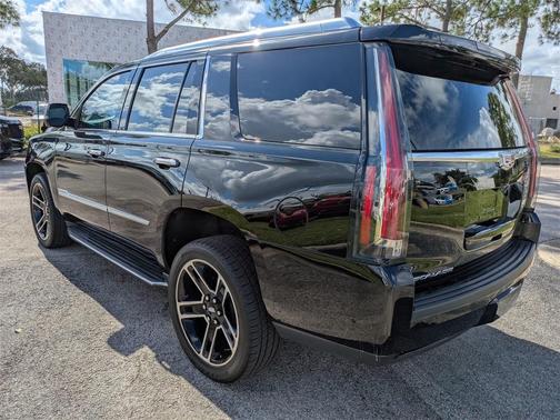 2020 Cadillac Escalade Luxury