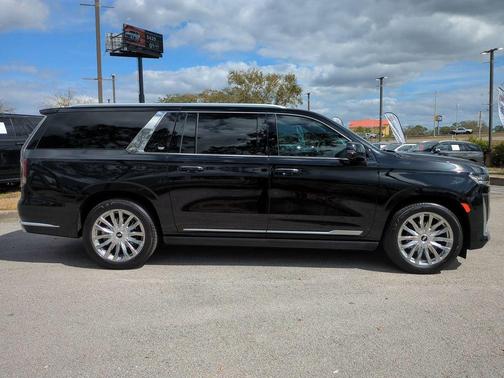 2024 Cadillac Escalade ESV Premium Luxury