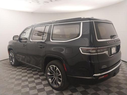 2023 Jeep Grand Wagoneer Series III
