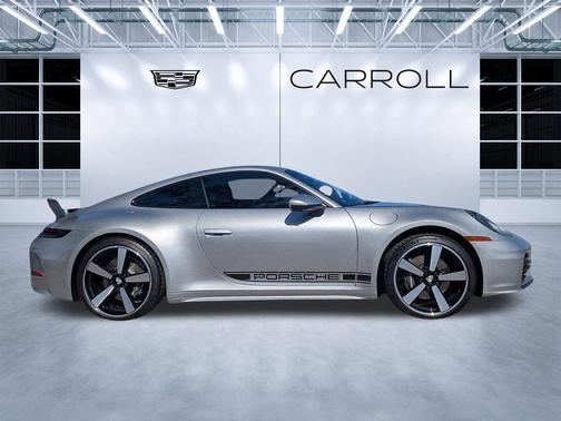 2025 Porsche 911 Carrera