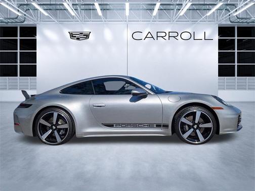 2025 Porsche 911 Carrera