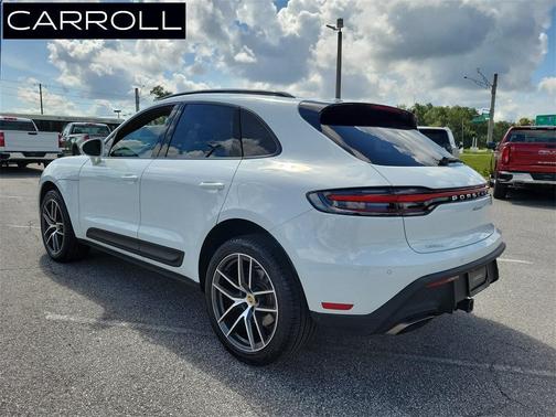 2023 Porsche Macan 